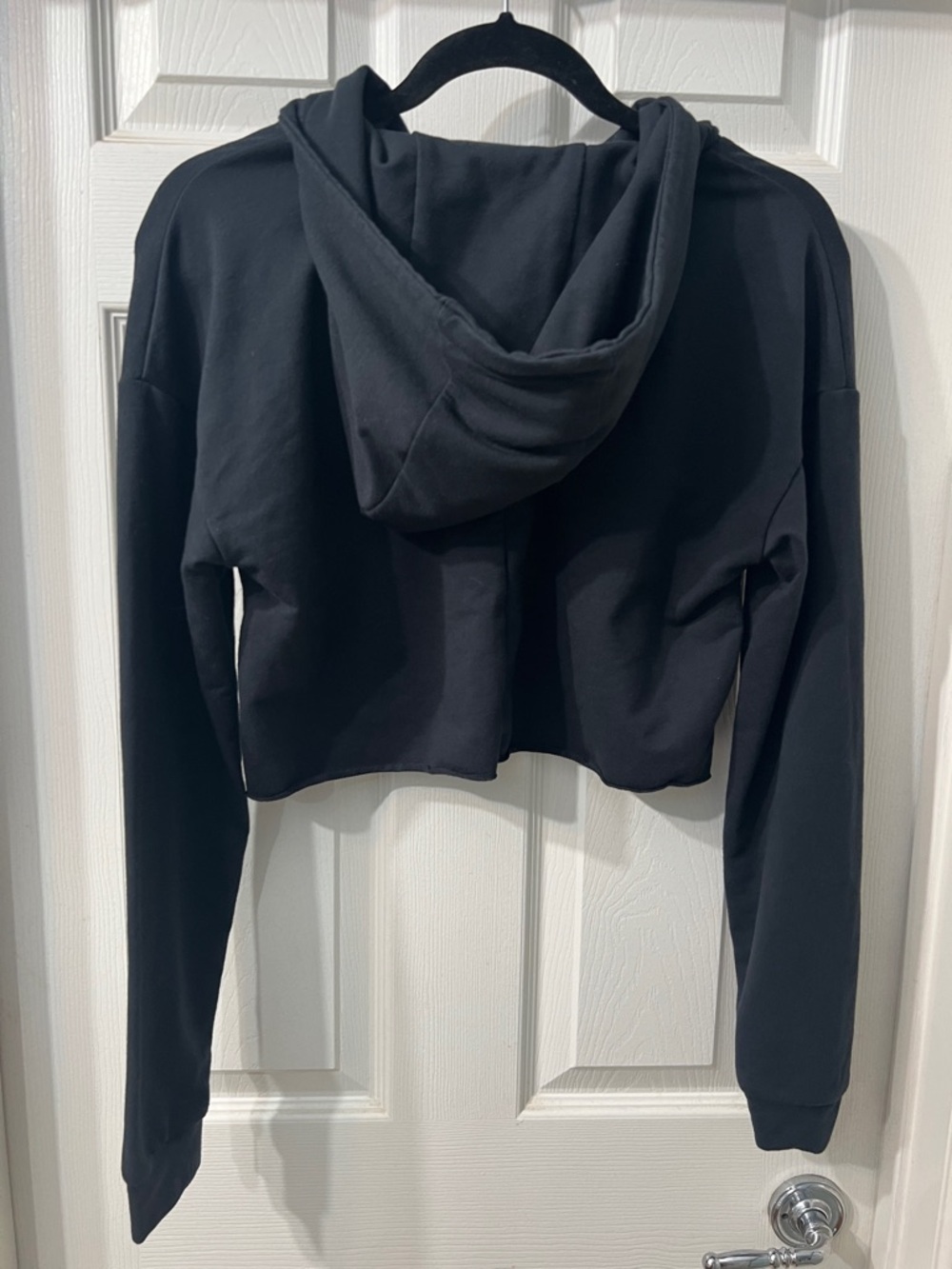 Gymshark Black Power Down Cropped Hoodie Size Small - Picture 5 of 5